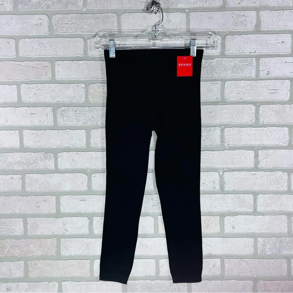 SPANX NWT Look at Me Now Seamless Leggings in Black Size S Style A288466 - Image 5