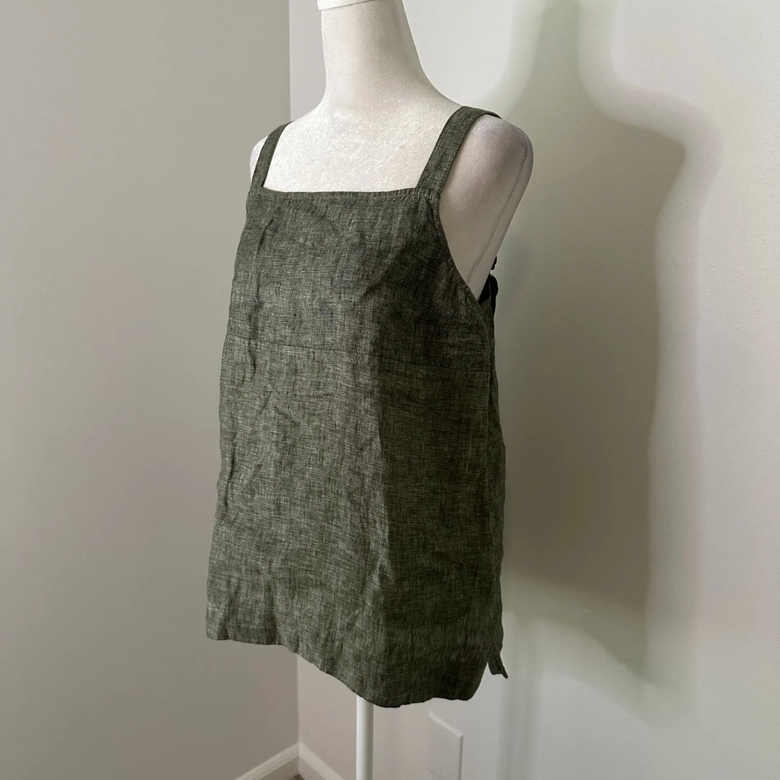 Athleta dark green sleeveless linen tank top size L - Image 3