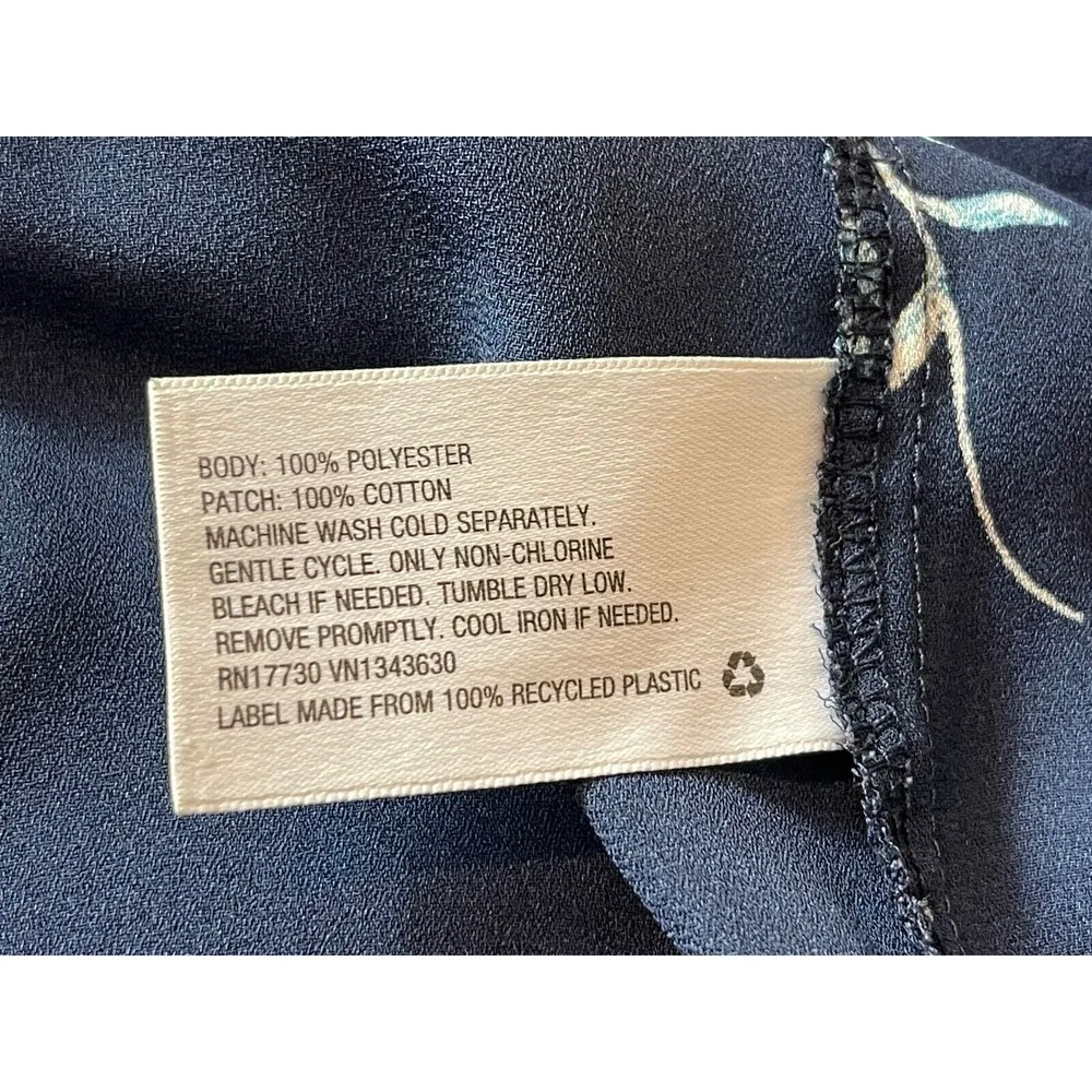 Ava Viv 4x Navy Blue Floral Button Up Long Sleeve Flowy V-neck Top - Image 10