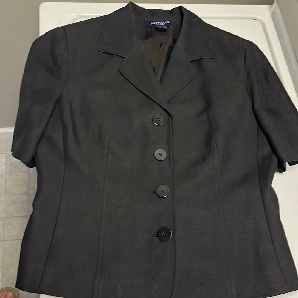 Ann Taylor Linen Blend Short Sleeve Button Front V-Neck Lined Blazer- 8P - Image 13