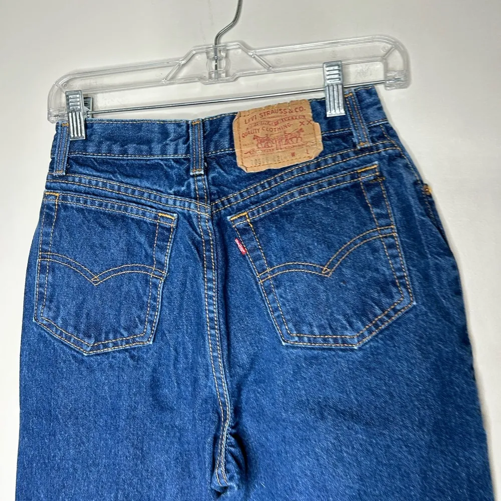 Vintage Levi’s 90s y2k 2000s straight leg Denim Jeans 25’ Rainbow Accents - Image 6