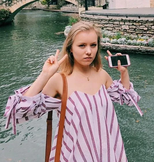 Lulu’s Red And White Off The Shoulder Top - Image 3