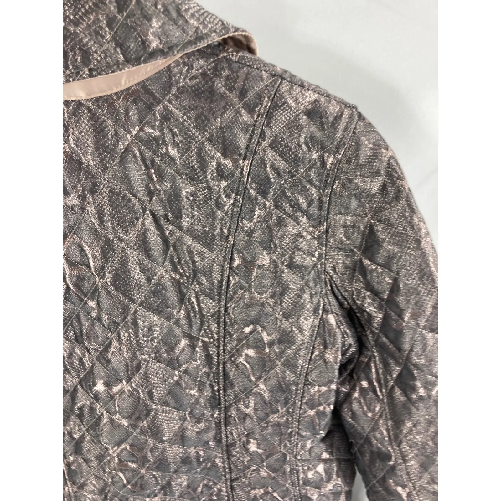 Chicos Python Print Quilted Button Up Jacket Size 1 / Medium - Image 7