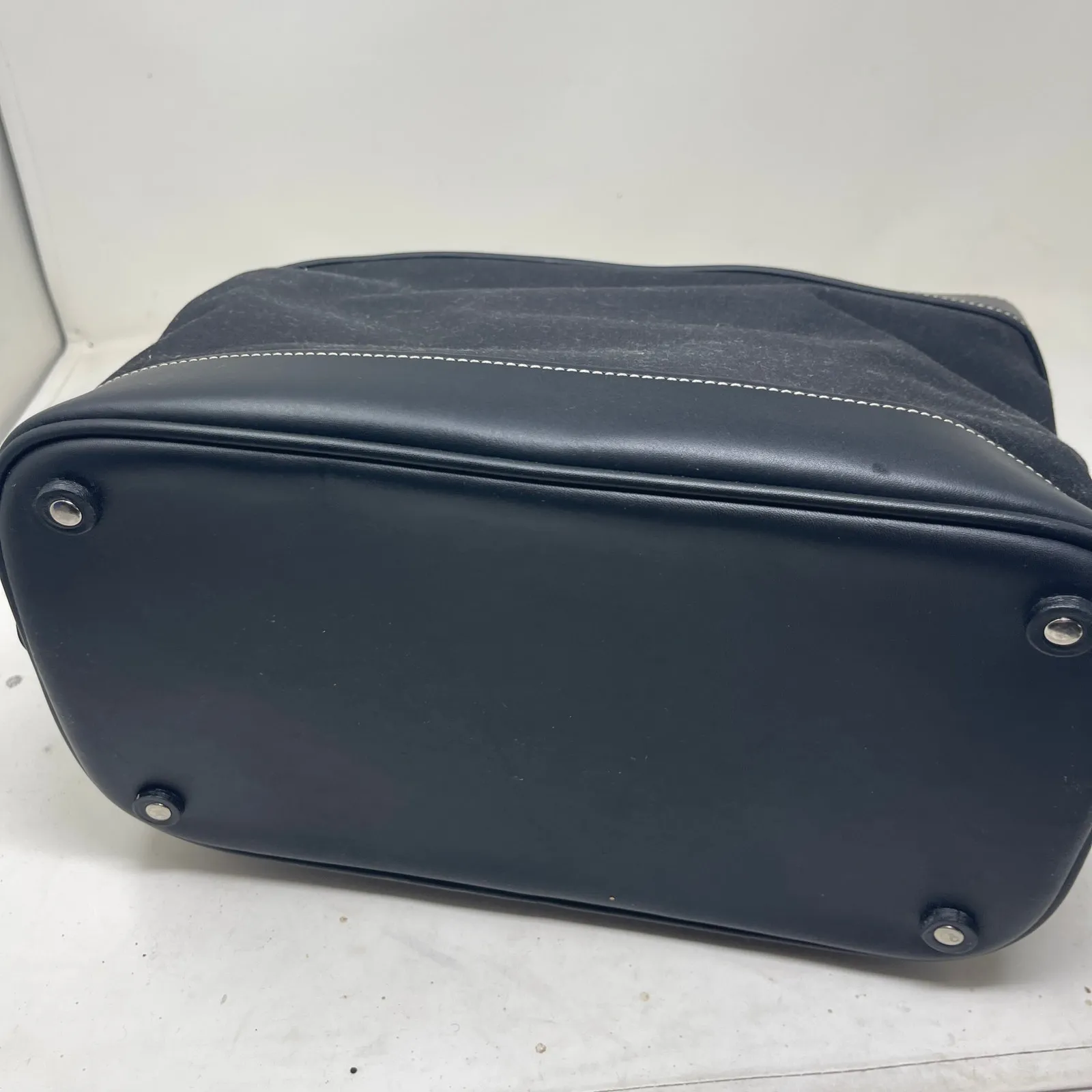 Coach Travel Canvas and Leather Duffle Bag with Cosmetic Detachable Liner - Image 4