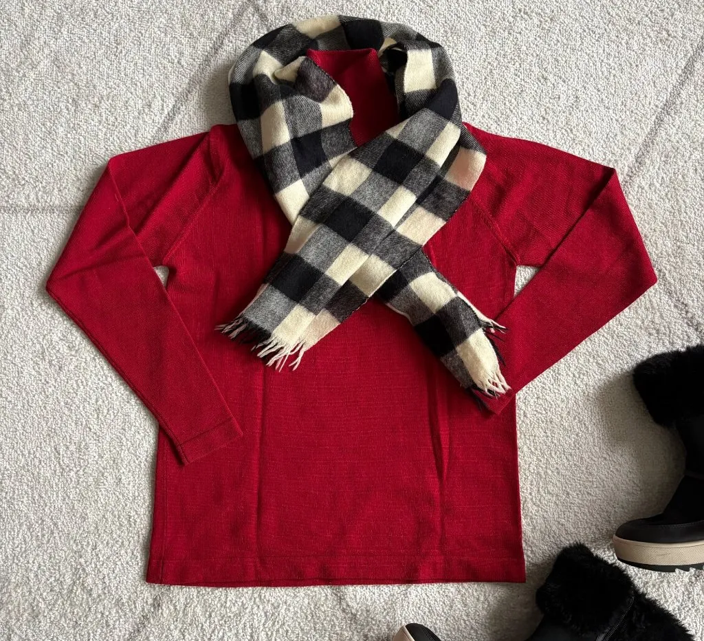 Classiques Entier 100% Merino Wool Mock Neck Sweater Cherry Red sz S - Image 1