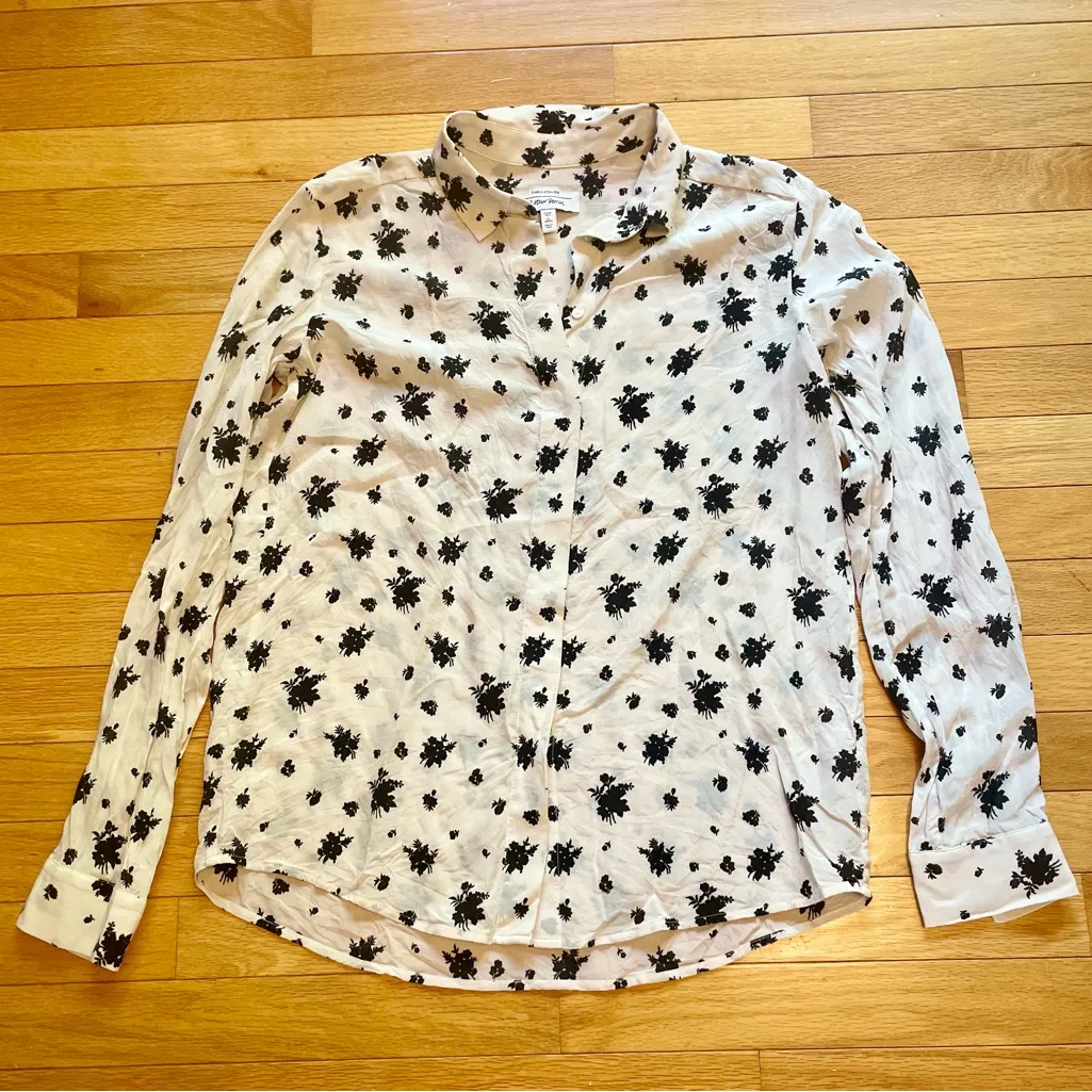 Paris Atelier & Other Stories Black and White Floral Blouse - Image 3