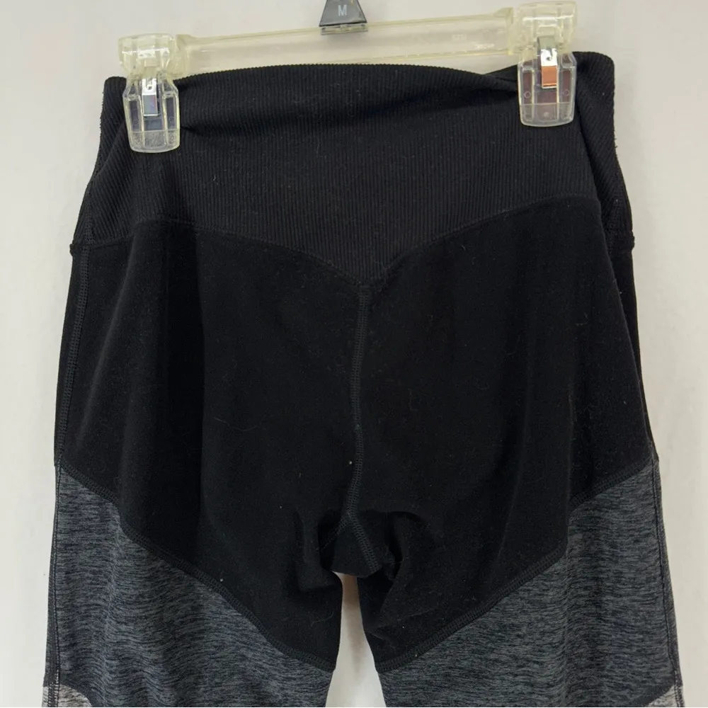 Alo Yoga High Rise Color Block Workout Leggings Small Black Grey - Image 9