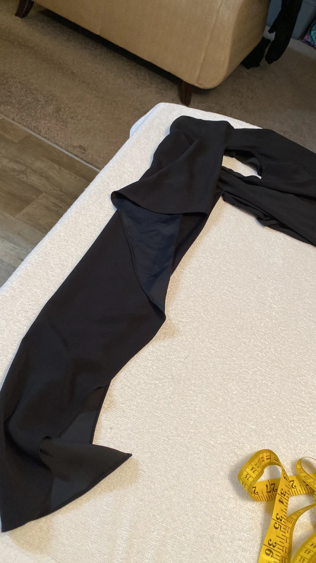 blouse flutter sleeve Size 16 - Image 8