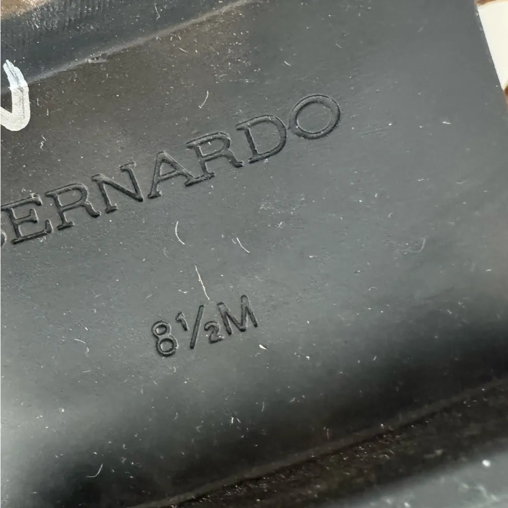 Bernardo Studio Women Dash Brown Suede Faux Fur Cuff Lace Ankle Boots sz 8.5 - Image 10