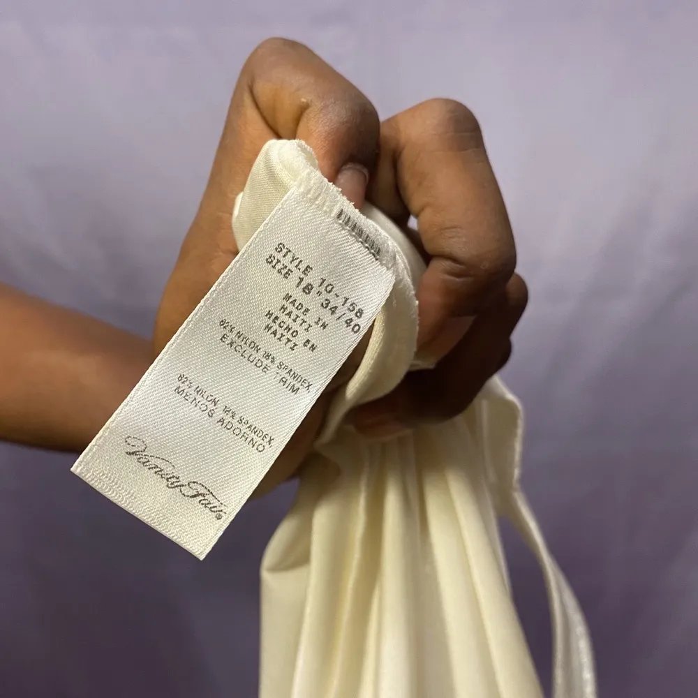 Vtg Vanity Fair V-neck lingerie slip dress 18 - Image 4