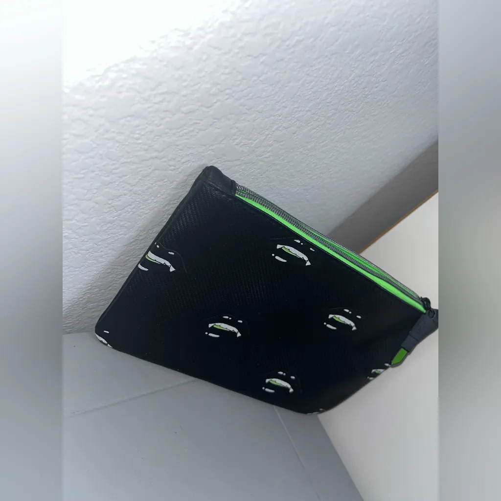 IPSY Pretty Wicked 2021 Lime Green Black Makeup Zipper Bag Limited Ed Vampy Goth - Image 2