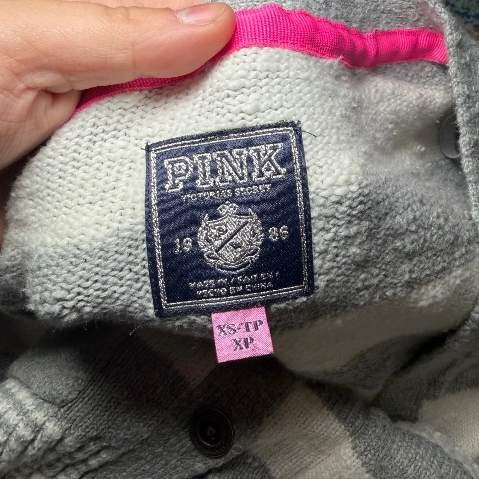 Vintage Pink Sweater - Image 3