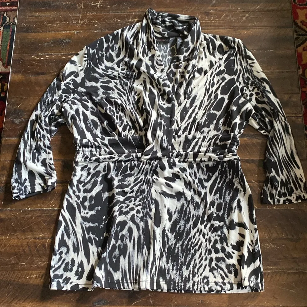 NY & Co animal print top, Large EUC - Image 7