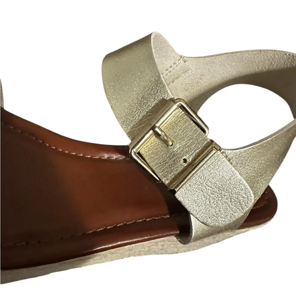 Mossimo Gold Wedge Sandals (9) - Image 4