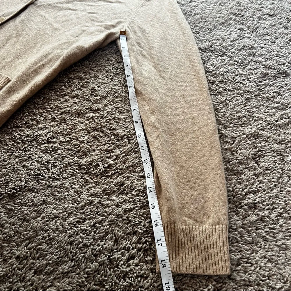 Aritzia Babaton tan beige cashmere button up cardigan sweater sz medium - Image 6