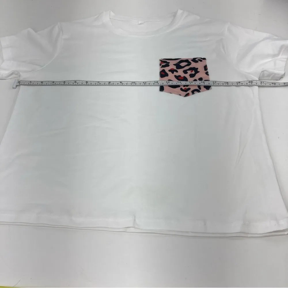 NWOT Women’s white Pj top Leopard pocket detail Size L Tan Size L - Image 10