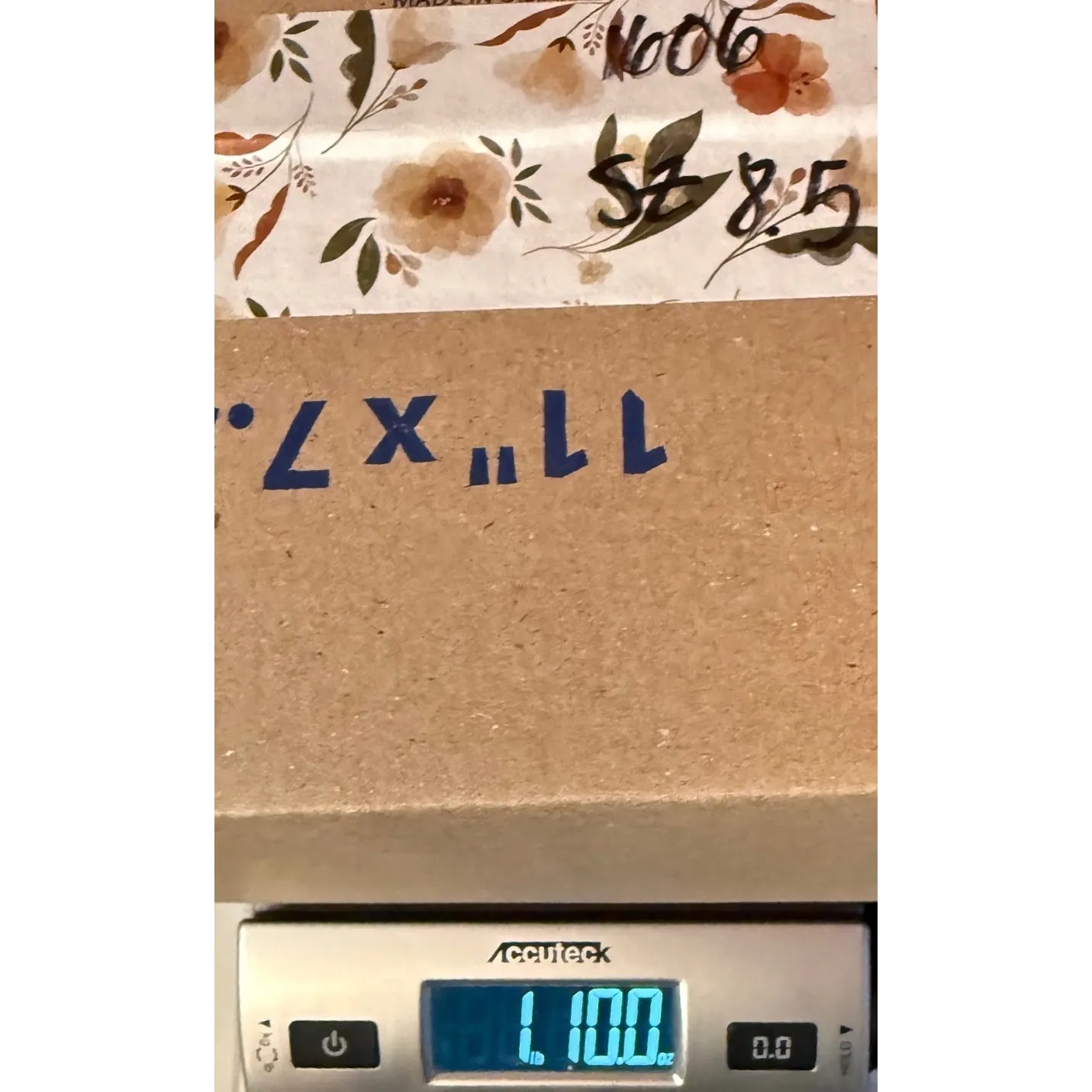 Bravomoda Women 6.5 Suede Pointed Toe Block Heels Taupe Shoes Thrashed Gray - Image 7