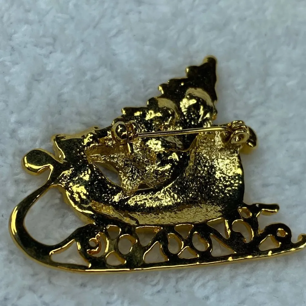 Santa Sleigh Christmas Tree Wreath Holiday Pin Brooch Gold Red Clear Colors - Image 4