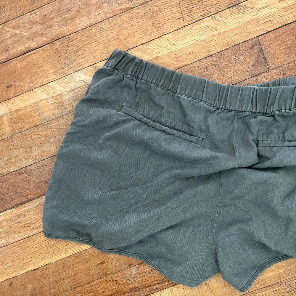 Madewell army green camo casual comfortable summer shorts elastic waist pockets - Image 5