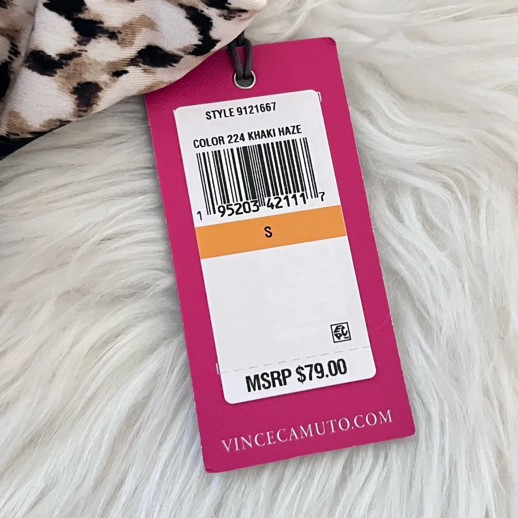 Vince Camuto Nwt Vince Camino top size small - Image 5