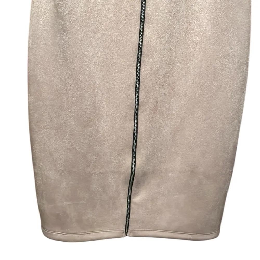 Elegant Pink Sleeveless Dress - Image 5