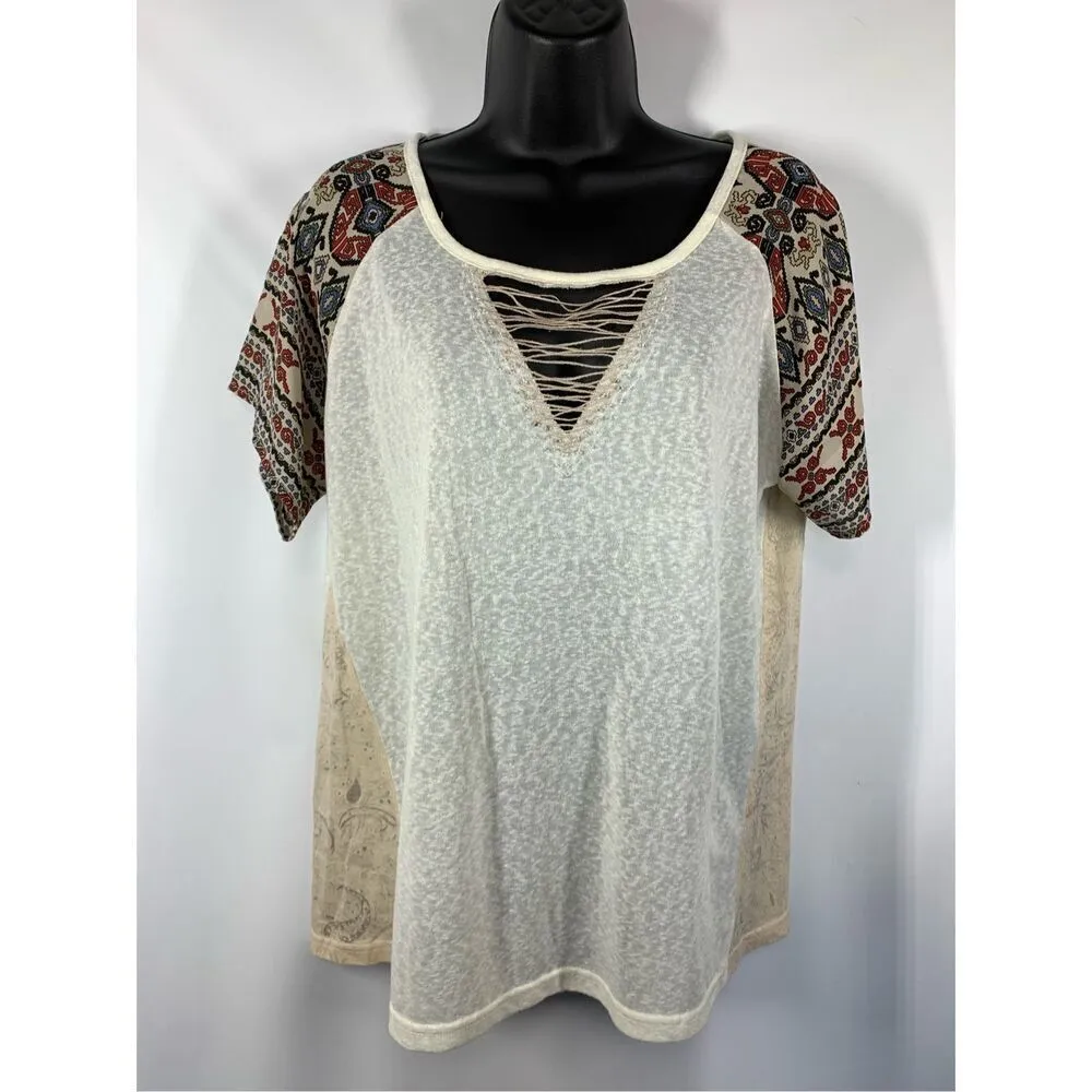 5---- Miss Me Buckle Aztec Paisley Sheer Side and Collar Bead Detail Top Size Me - Image 3