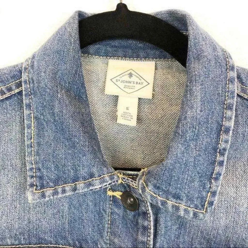 St. John’s Bay Jean Trucker‎ Jacket Womens Small Blue Denim - Image 2