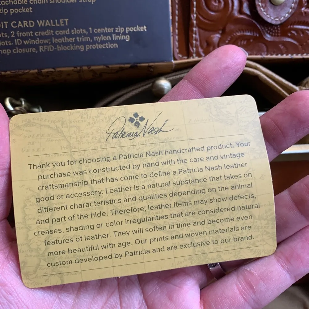 Authentic PATRICIA NASH LEATHER EMBOSSED GRAPE LEAF FRAME CROSB/CLUTCH/WALLET - Image 6