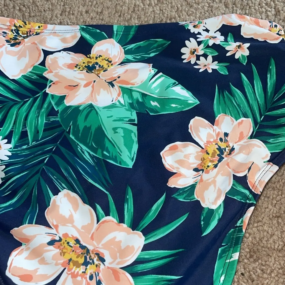 Kona Sol Navy Floral Bikini Bottoms high waisted bottoms scrunched sides small - Image 6