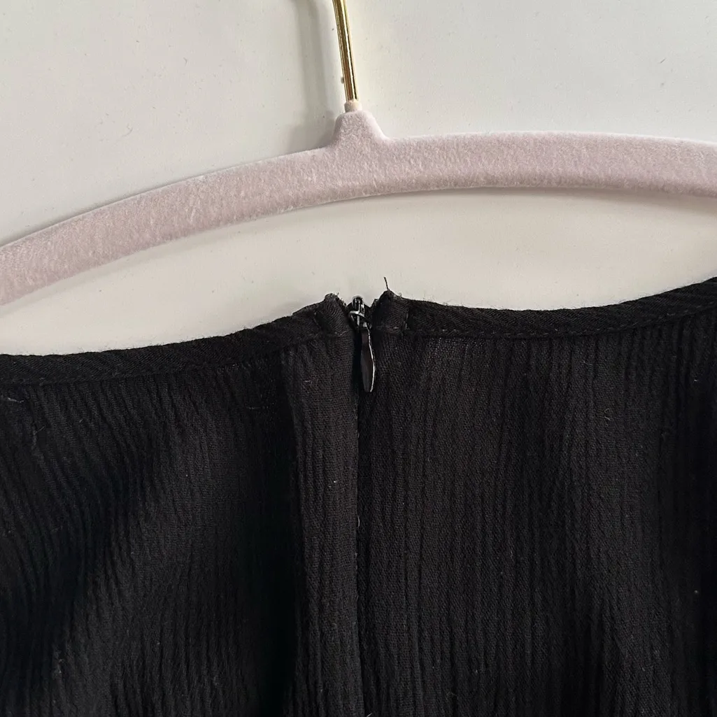 YMI Black Eyelet Lace Trim Romper Sz S - Image 6