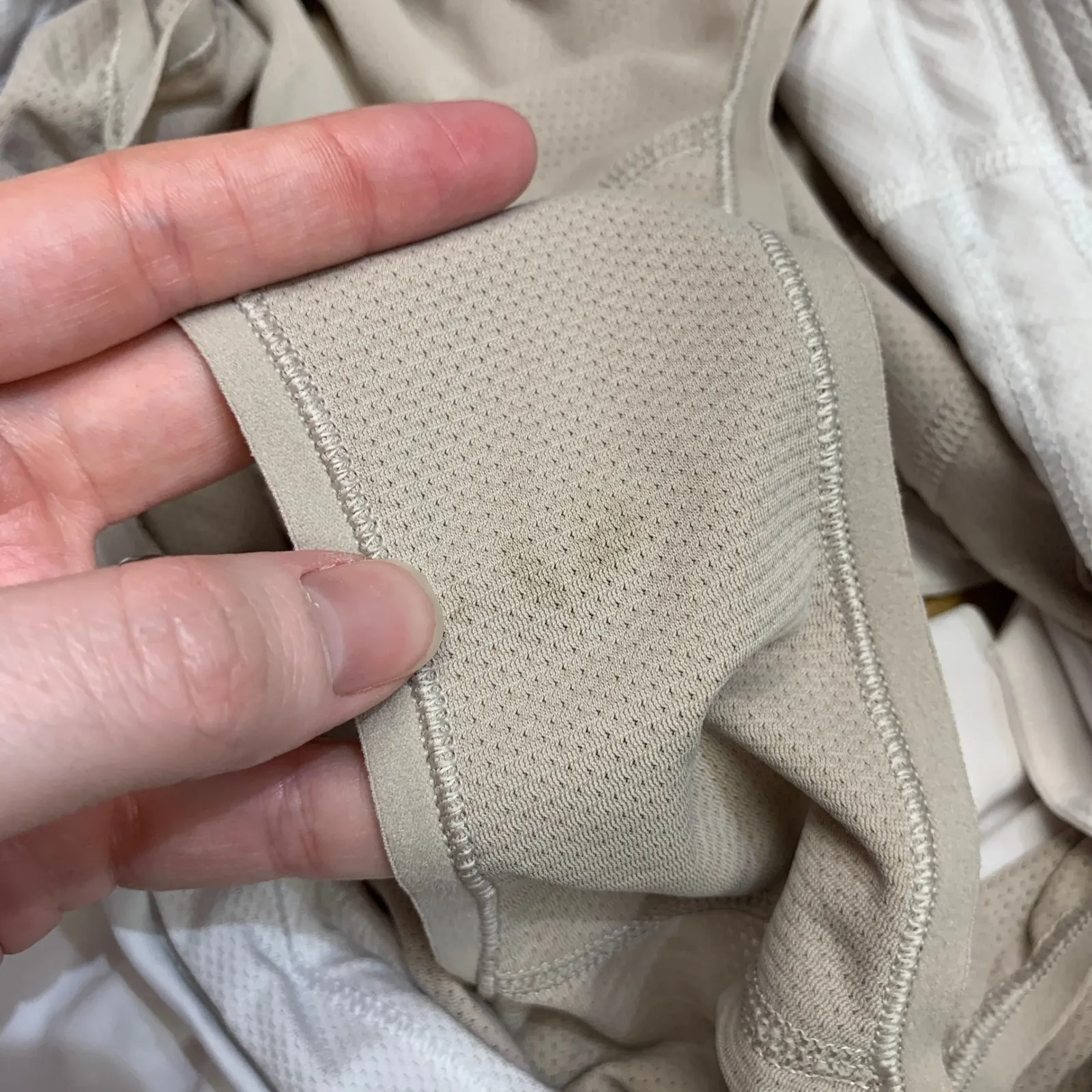 Lululemon Find Your Pace High Rise Shorts Ivory White Womens Size 6 Athletic - Image 5