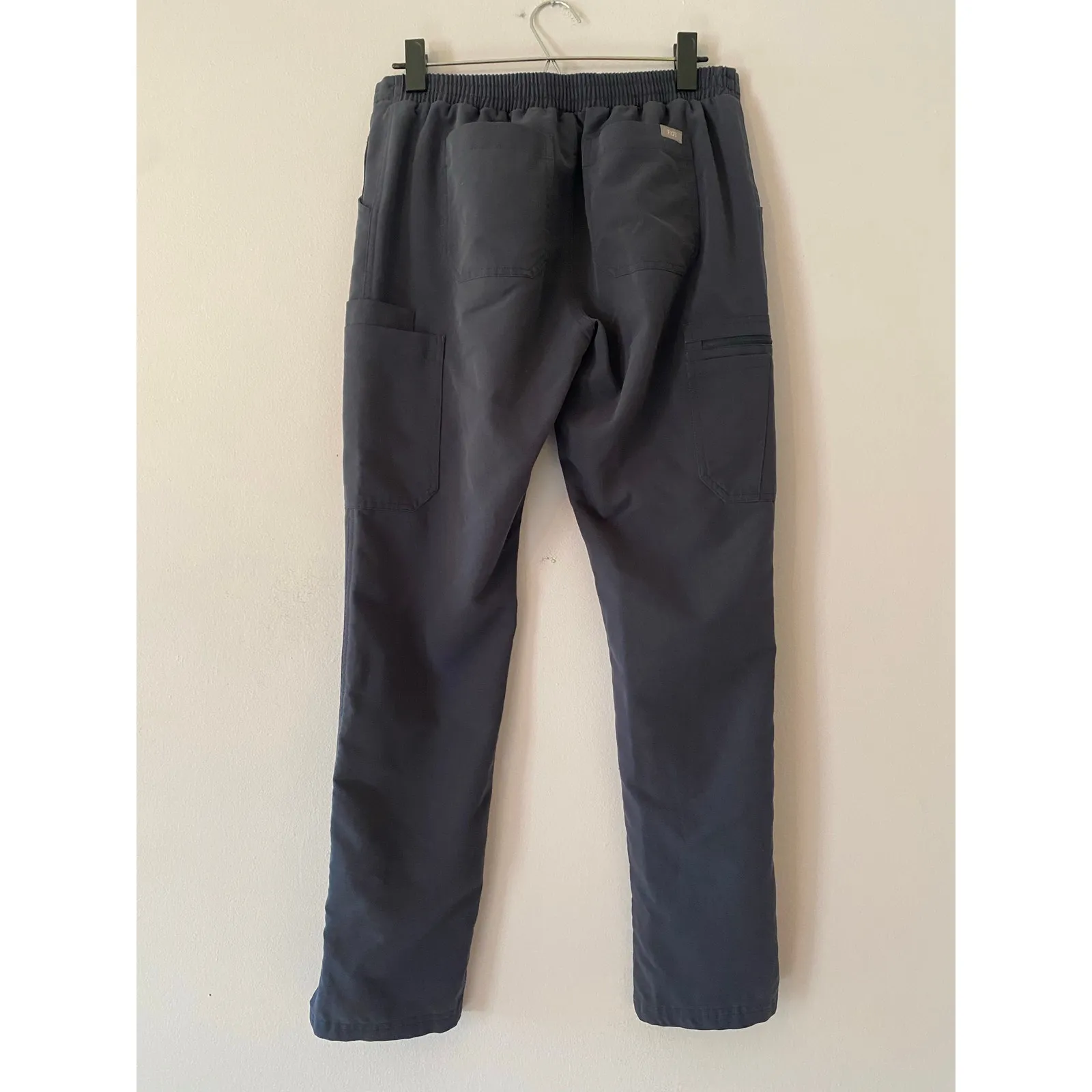 FIGS Dark Gray Yola Straight Leg Scrub Pants Uniform Nurse Dr Women's size Small - Image 5