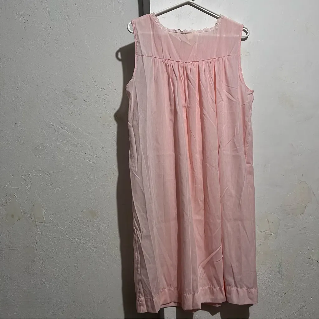 Blush Pink Lace Trim Chemise with Ribbed Texture : Box W07: Size M - Image 8