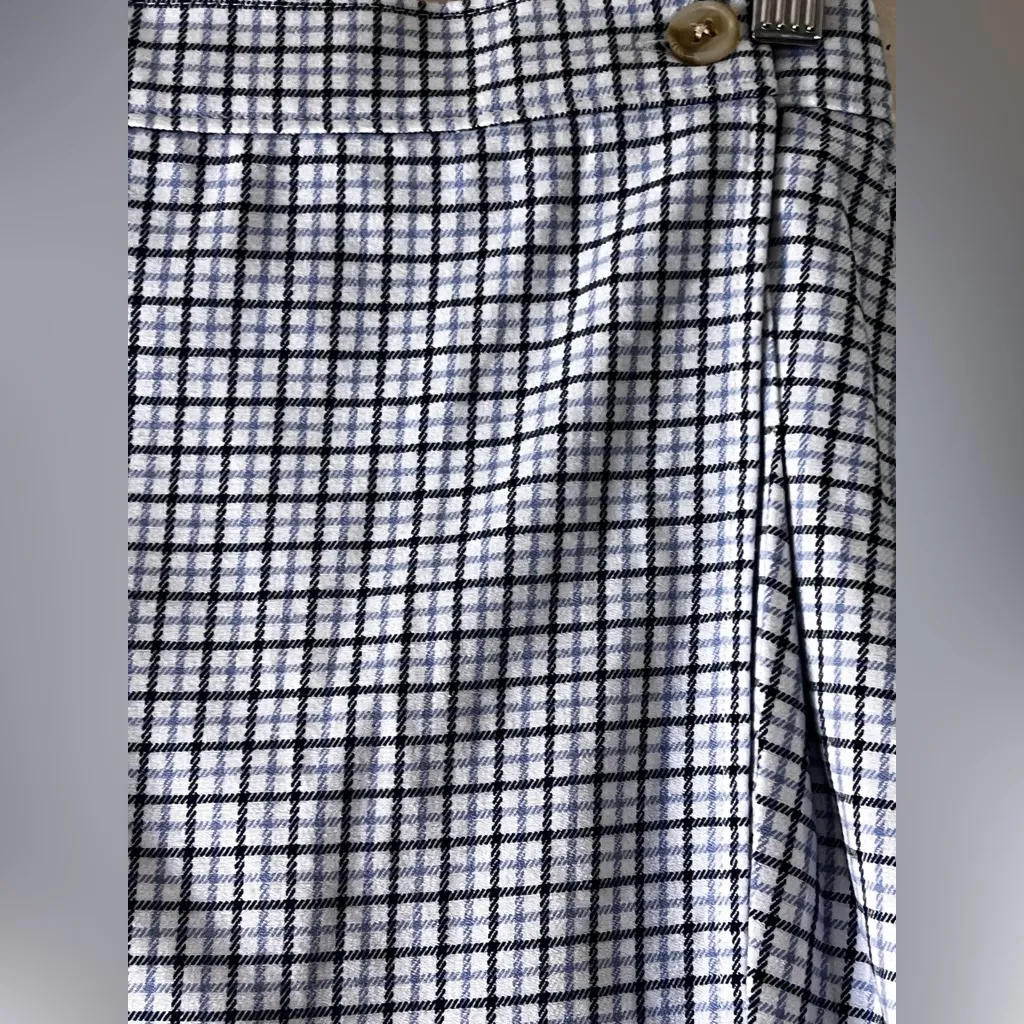 Hollister Ultra High-Rise Pleated Plaid Mini Skirt - Image 5