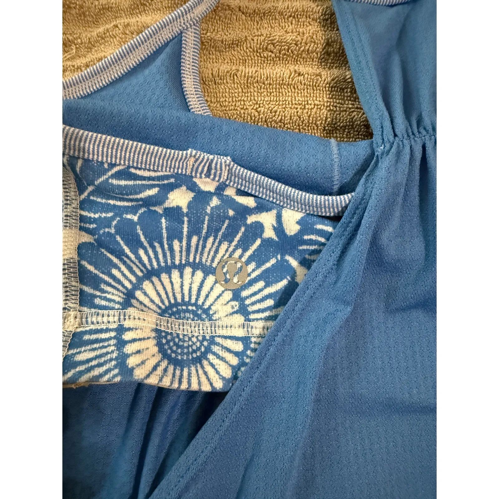 Lululemon No Limit‎ Activewear Tops Women Sports Bra Tank Blue Size 6 Bohemian - Image 5