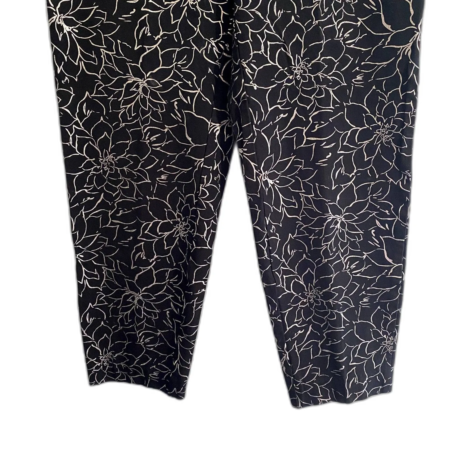 Isaac Mizrahi Live Pull on Tapered Pants Black Silver Floral US Size 12 - Image 3