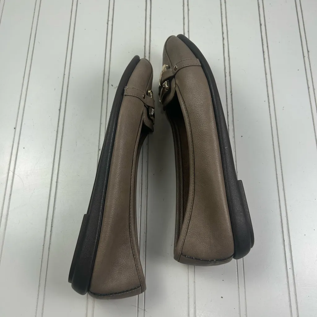 Aerosoles Vintage Women’s Taupe Leather Work Mule Loafers Gold Buckle Size 7M - Image 10