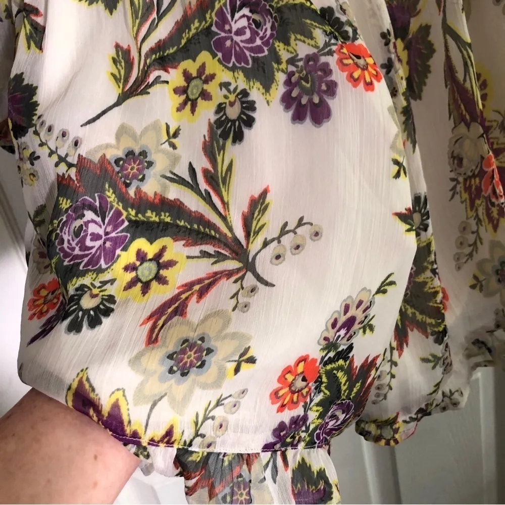 Band of gypsies floral romper small v neck ruffle sheer back & sleeves pockets - Image 9