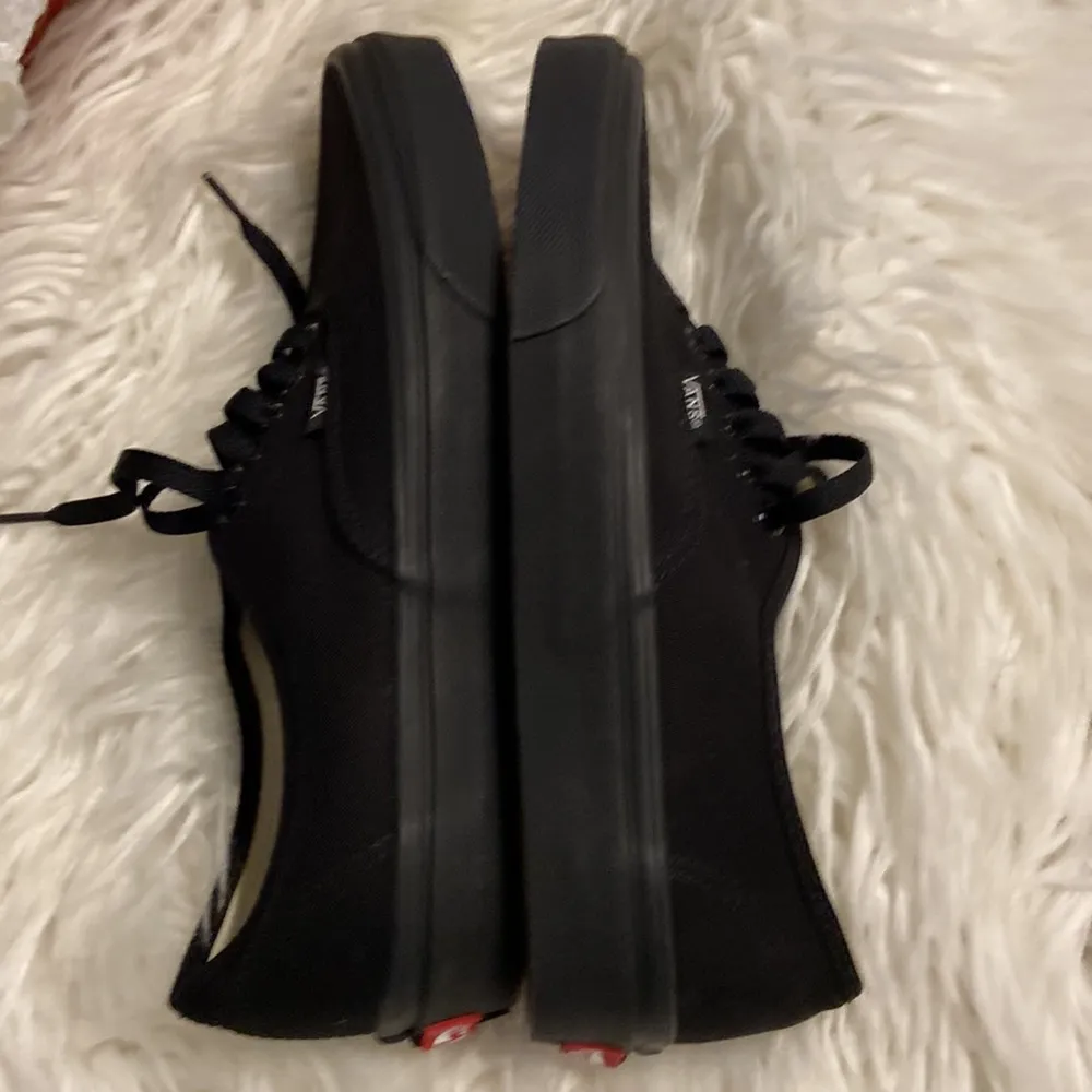 Vans of the Wall Shoes size 8 mans and 9.5 women’s brand new with box - Image 6