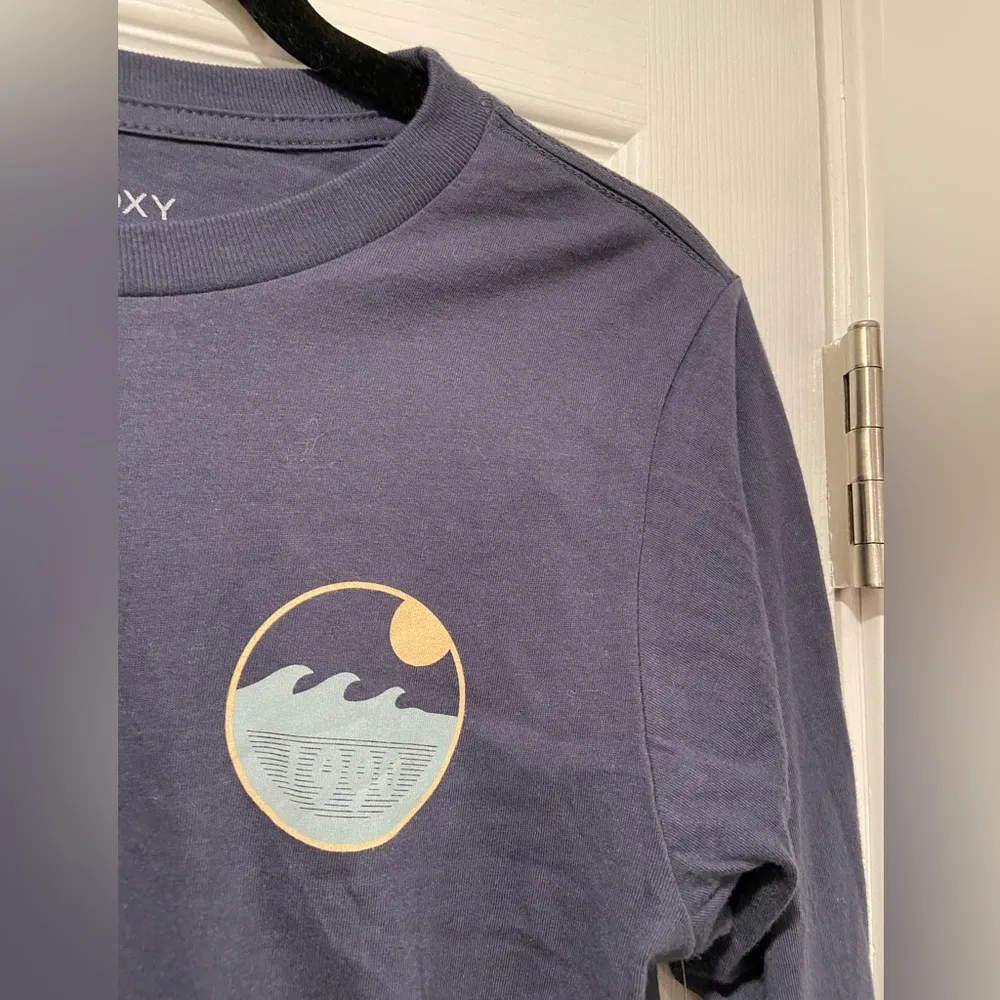 NWT Roxy Size XS Blue Crew Neck Long Sleeve Logo Cropped Tee Shirt Surf Beach 90 - Image 3