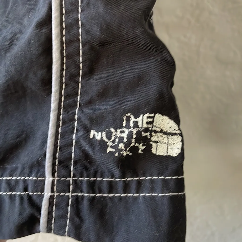 The North Face Women’s Overboard Classic Black Athletic Cargo Nylon Skirt Size 6 - Image 5