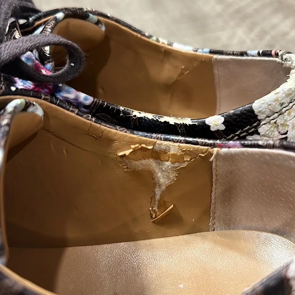 Calvin Klein Imilia women’s floral sneakers - Image 6