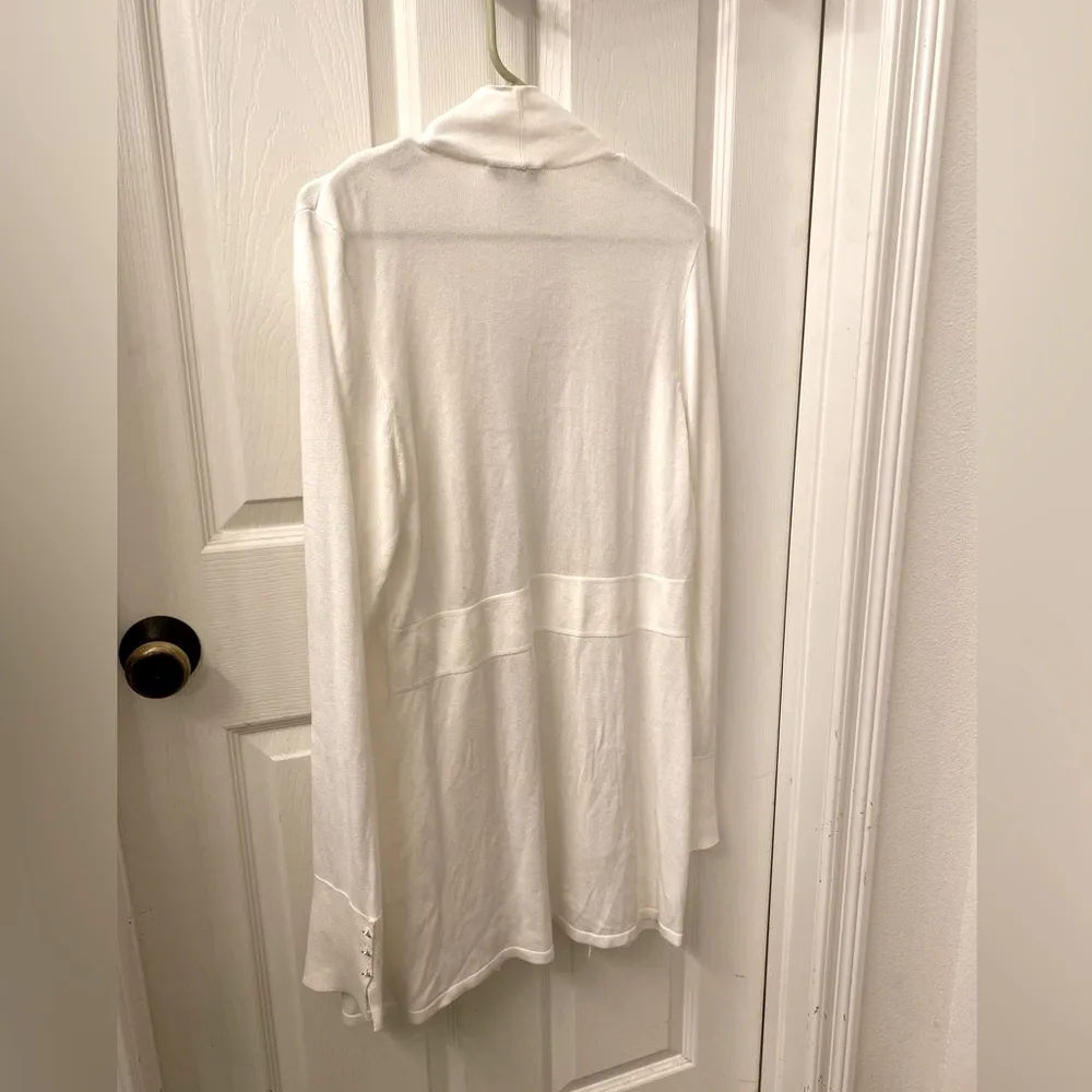 White House Black Market Ivory Knit Cardigan - Image 5