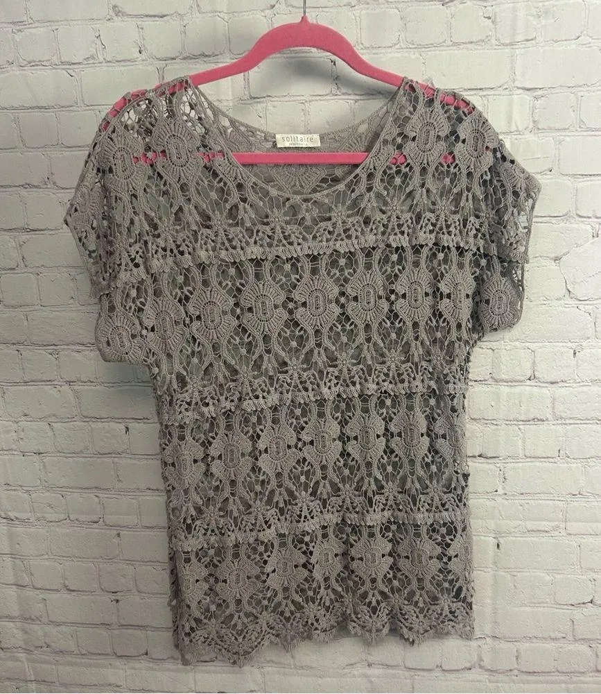 Solitaire by Ravi Khosla tiered grey boho crochet top size Medium retro chic - Image 7