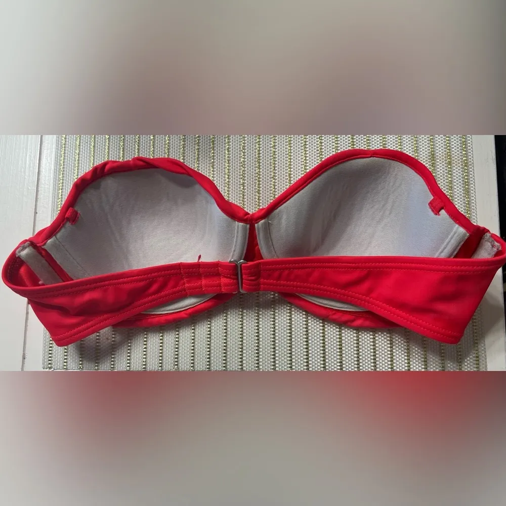Billabong Red Strapless Bikini Top - Image 2