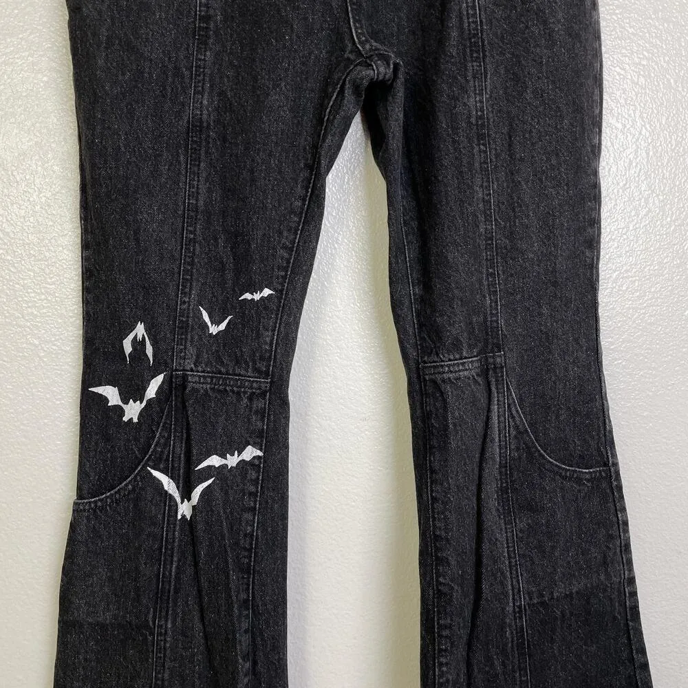 Ditch LA Jeans Womens Medium Black Flare Bat Print Distressed Denim Goth Y2K Size 30 - Image 4