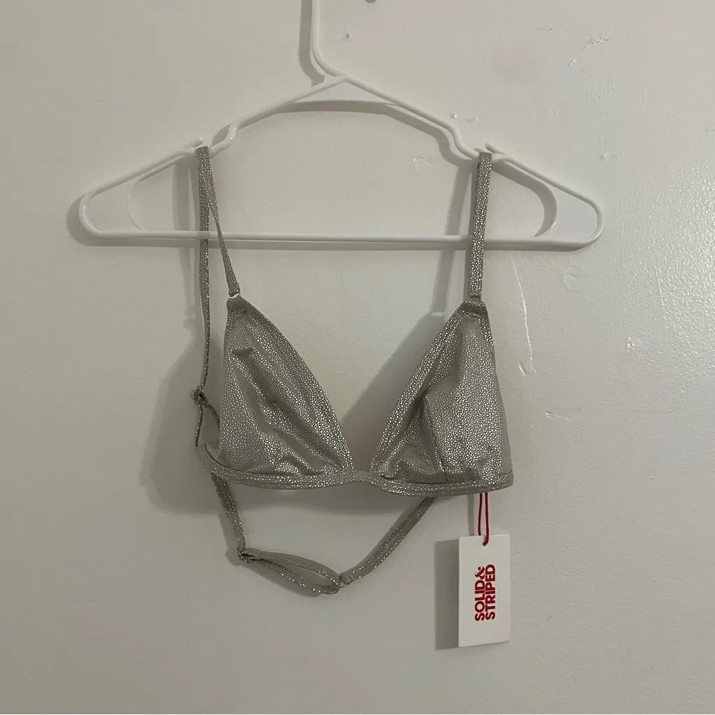 NWT Solid & Striped The Lulu Bikini Top | Size: Medium - Image 2
