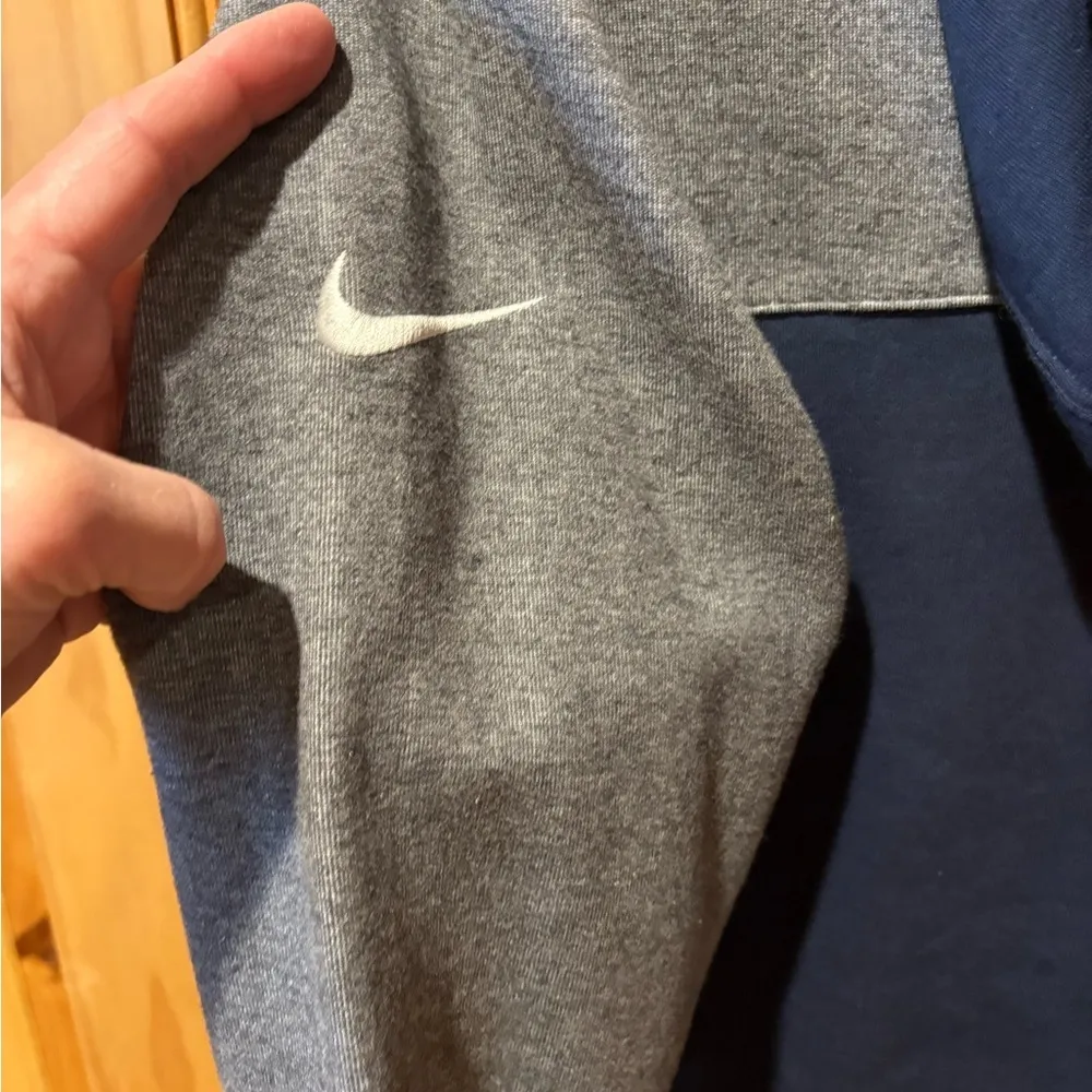 West Virginia Navy and Gray Hoodie women’s size Large could be unisex - Image 4