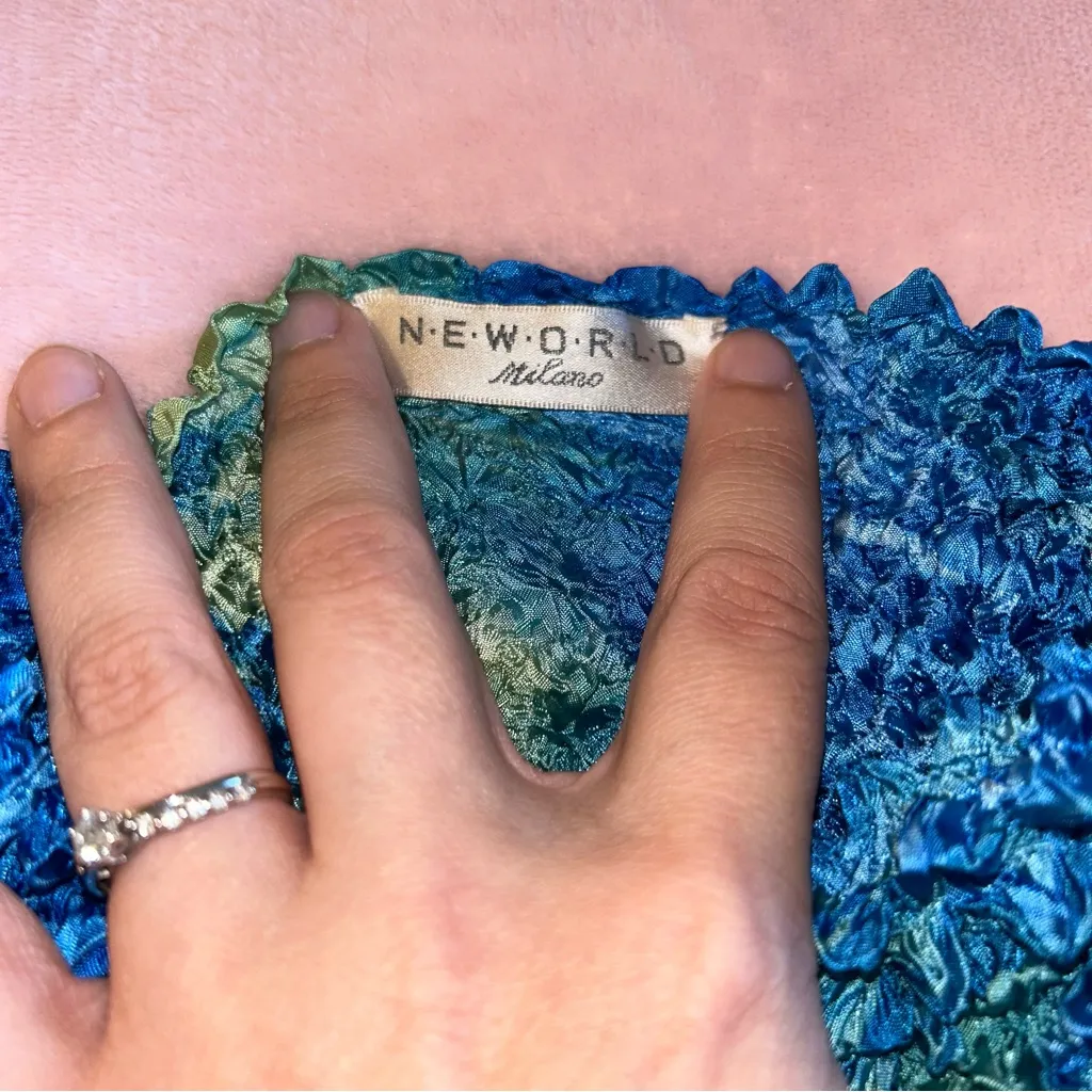 Y2K vintage blue and green popcorn bubble short sleeve shirt with ruffle hem OS Size undefined - Image 5