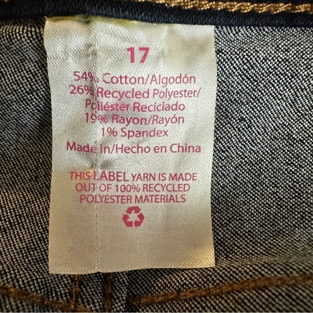 No Boundaries Women's Juniors 17 Blue High Rise Mom Dark Wash Relaxed Fit Denim - Image 6